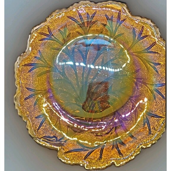 Vtg Carnival Indiana Glass Tree Of Life Iridescent 10” Scallop Serving Plate - Picture 3 of 3